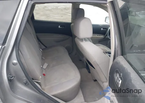 2015 Nissan Rogue Select S z USA, uszkodzony, nr VIN JN8AS5MV9FW764263